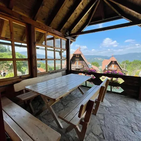 펜션 Mandica Avlija *