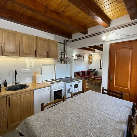 Mandica Avlija 펜션